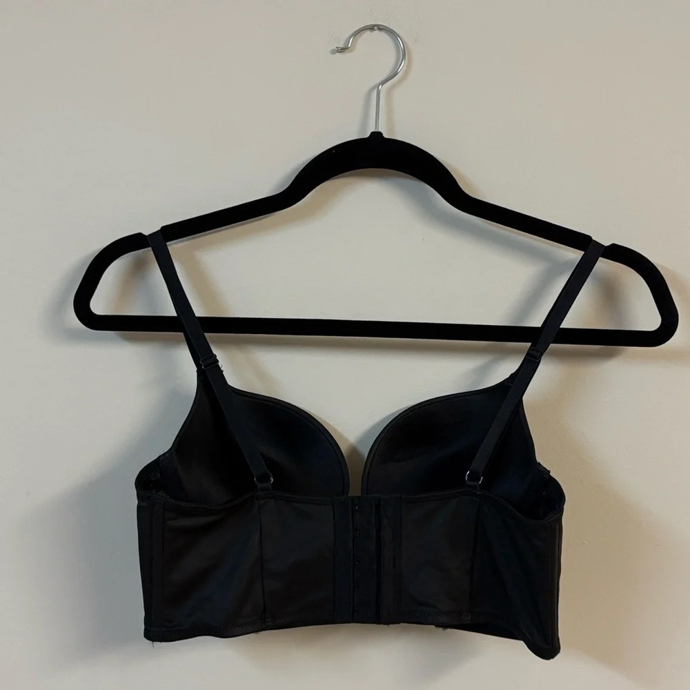 BNWOT La SENZA matte Black Bra size S - Picture 2 of 2